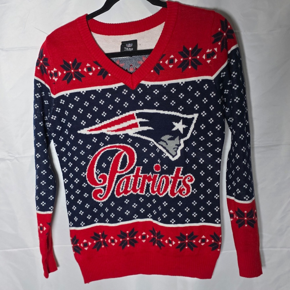 NFL New England Patriots Ugly Christmas‎ Sweater V Neck Adult Medium